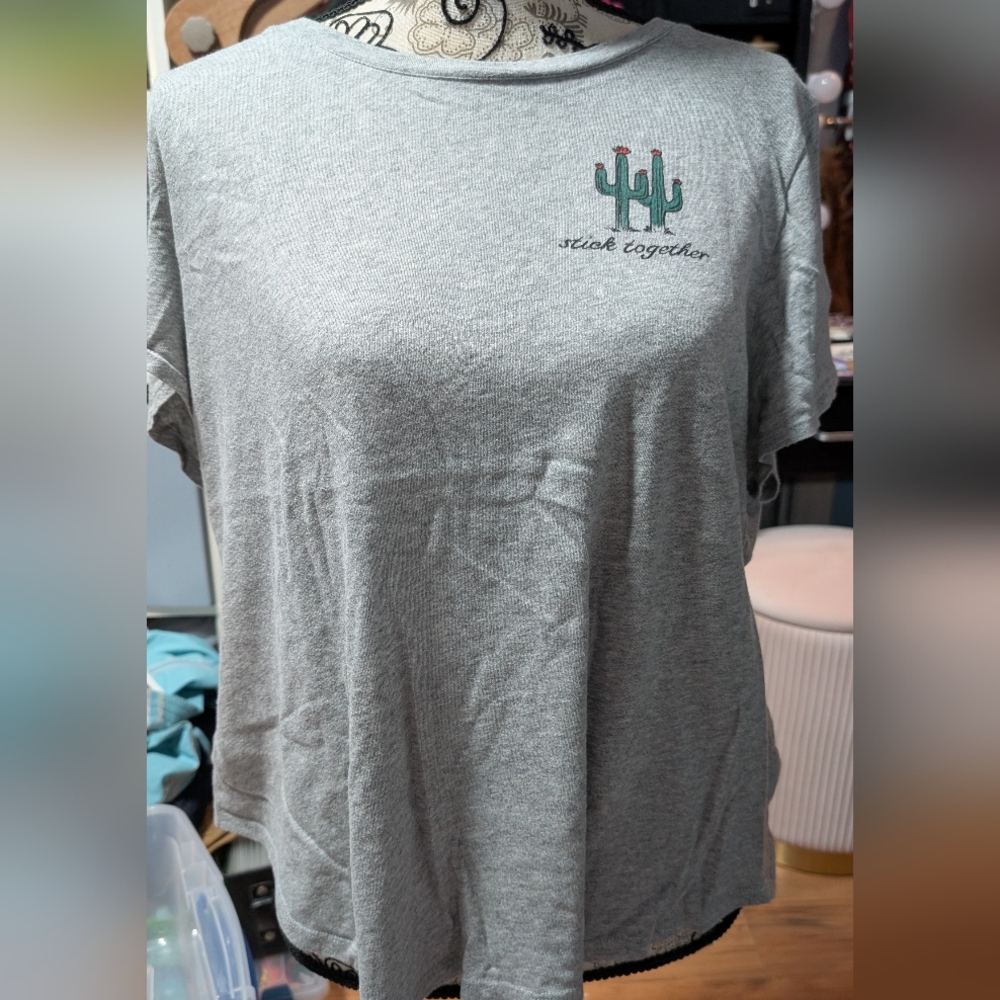 *5 For $25* Old Navy Women's Graphic Tee